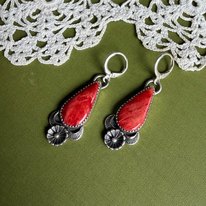 Red Spiny Oyster Earrings with Flower Detail