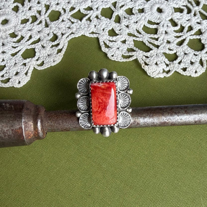 Spiny Oyster Ring Size 7.25