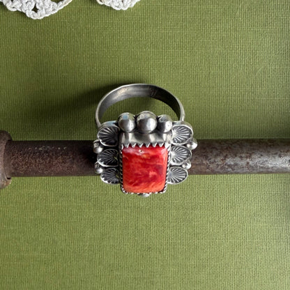 Spiny Oyster Ring Size 7.25