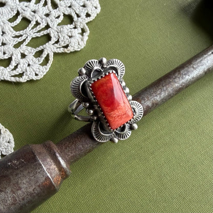 Spiny Oyster Ring Size 8.75