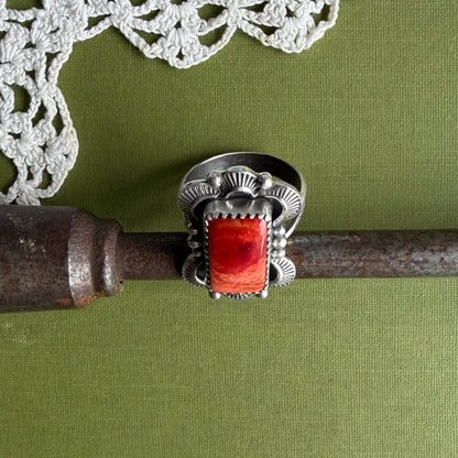 Spiny Oyster Ring Size 8.75
