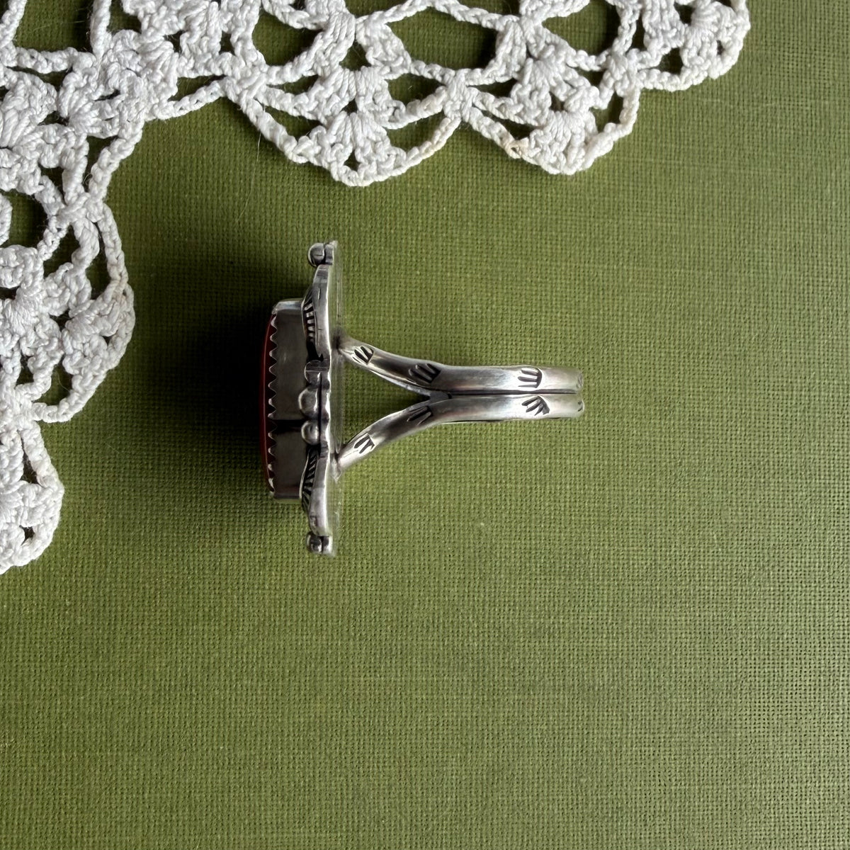 Spiny Oyster Ring Size 8.75