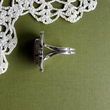 Spiny Oyster Ring Size 8.75