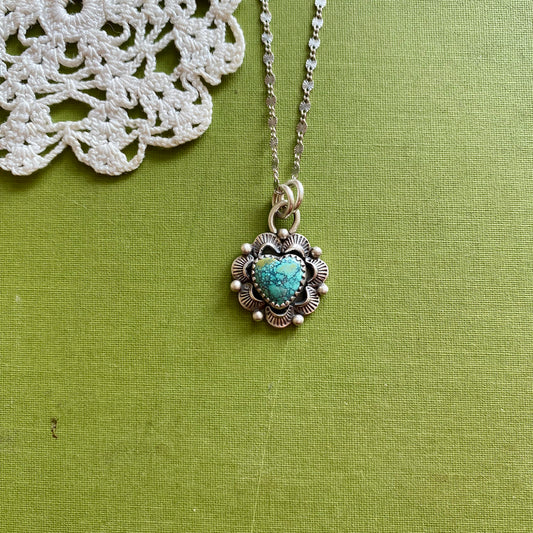 Hubei Cloud Mountain Turquoise Heart Pendant