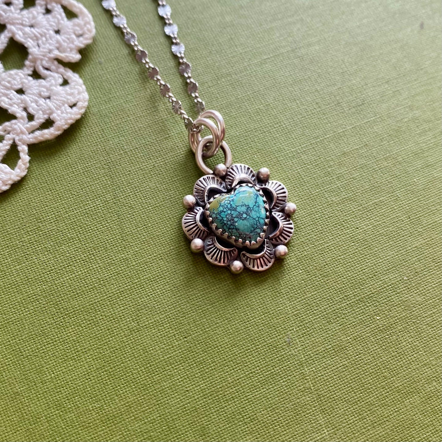 Hubei Cloud Mountain Turquoise Heart Pendant