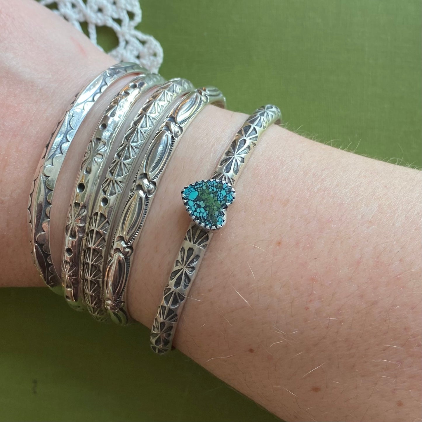 Hubei Cloud Mountain Turquoise Heart Cuff Bracelet