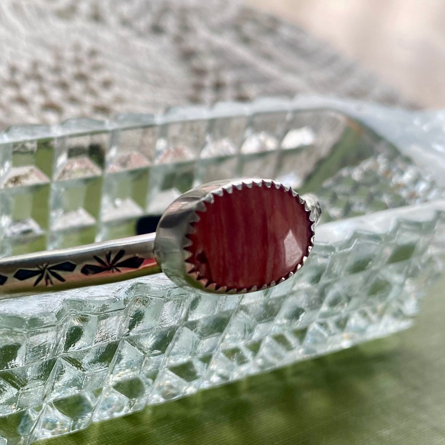 *FLAWED* Spiny Oyster Stamped Cuff